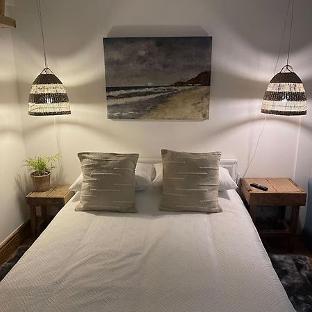 Sunnyside At Scurlage Farm Apartment Swansea Bagian luar foto